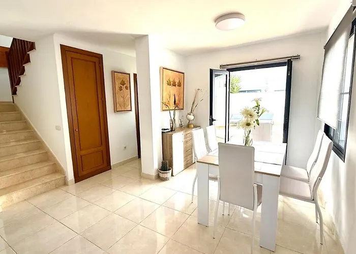 Casa Lomas * 플라야블랑카